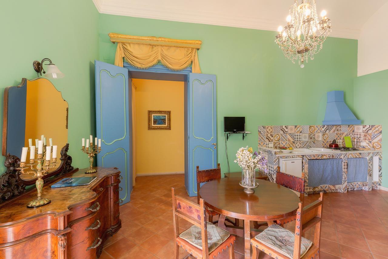 Appartement Palazzo Maria à Cefalù Extérieur photo