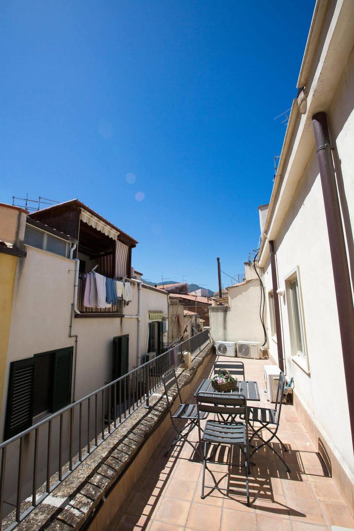 Appartement Palazzo Maria à Cefalù Extérieur photo